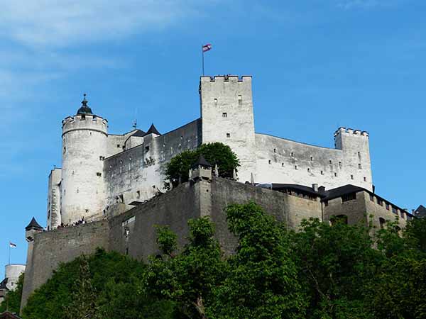 hohensalzburg-fortress-117297_1920.jpg